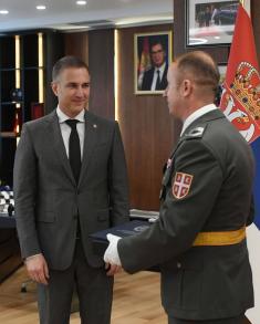 Minister Stefanović awards Order of Merit in Defence to hero of Battle of Košare