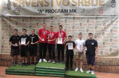 Minister Stefanović congratulates military school students on winning medals