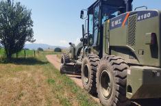 Pripadnici Vojske Srbije na zadatku sanacije puteva