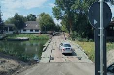 Serbian military build temporary bridge across Great Bačka Canal