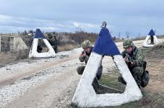 Serbian force protection platoon undergoes training