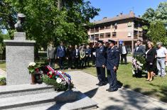 Delegation of the Ministry of Defence and Serbian Armed Forces Lays a Wreath to Fallen Warrior of Košare Tibor Cerna