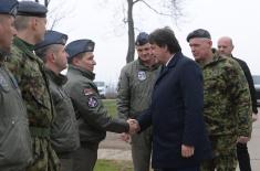 Minister Gašić visits members of 98th Air Brigade