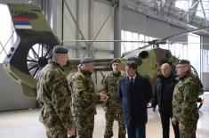 Minister Gašić visits members of 98th Air Brigade