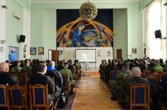 Zajednički marš kadeta Vojne akademije i studenata Kriminalističko-policijskog univerziteta