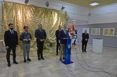 Државни секретар Старовић отворио изложбу „Мостови светлости – Избор из Збирке уметничких дела Музеја жртава геноцида“ у Војном музеју