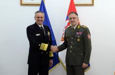 Poseta komandanta Komande združenih snaga NATO-a u Napulju