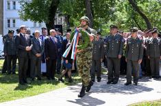 MOD and SAF delegation lays wreath at Monument to Košare Heroes