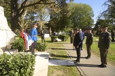 Minister Gašić leads the state wreath-laying ceremony at the Liberators of Belgrade Cemetery