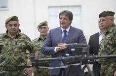Minister Gašić visits Army Command in Niš
