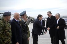 Presidents Vučić, Tokayev visit weapons-military equipment display at military airfield in Batajnica