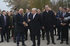 Presidents Vučić, Tokayev visit weapons-military equipment display at military airfield in Batajnica