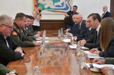 Sastanak predsednika Vučića sa ministrom odbrane Republike Belorusije