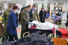 Ministar Vulin u Vranju: „Jumko“ dnevno proizvede 20.000 zaštitnih maski