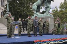 Minister Gašić attends dress rehearsal for cadets’ commissioning ceremony