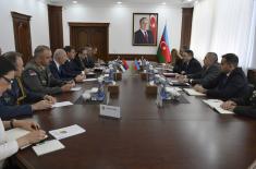 Sastanak ministra Gašića sa ministrom odbrambene industrije Azerbejdžana Mustafajevim