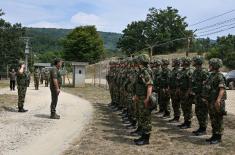 Министар Гашић обишао припаднике Војске Србије у Копненој зони безбедности 