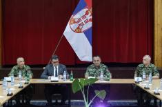 Ministar Gašić obišao Četvrtu brigadu kopnene vojske 
