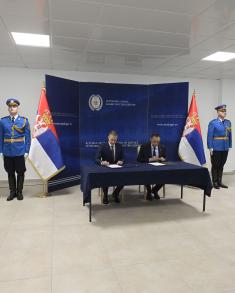 Ministers Stefanović and Vulin sign pilot training agreement